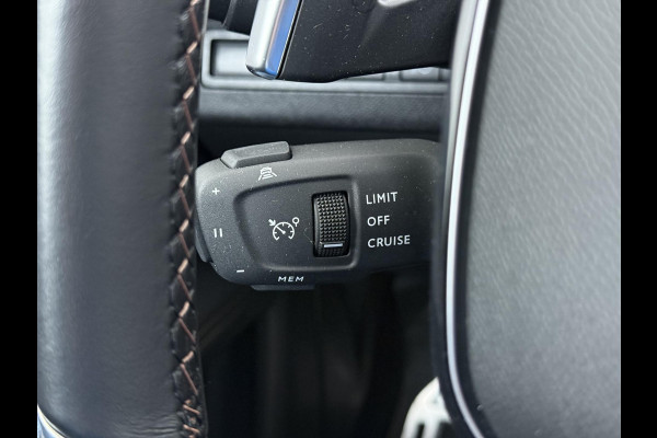Peugeot 3008 1.6 HYbrid 225 GT Pack Business PANO | BLACK PACK | CAMERA VOOR + ACHTER | ADAPTIVE CRUISE | DODE HOEK SENSOR | ELEK. ACHTERKLEP | STOELVERWARMING| FOCAL AUDIO