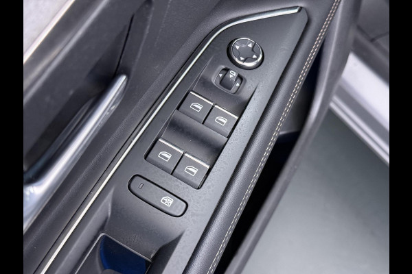 Peugeot 3008 1.6 HYbrid 225 GT |PHEV | BLACK OPTIC| FOCAL AUDIO| STOELVERWARMING| CAMERA VOOR+ ACHTER| ADAPTIVE CRUISE CONTROL| DODE HOEK SENSOR| ELEK. ACHTERKLEP| STANDKACHEL