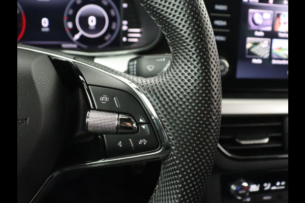 Škoda Kamiq 1.0 TSI Sport | Automaat | Camera | Carplay | Virtual Cockpit | Sportstoelen | Climate control | Full LED | Cruise control | Getint glas | Bluetooth