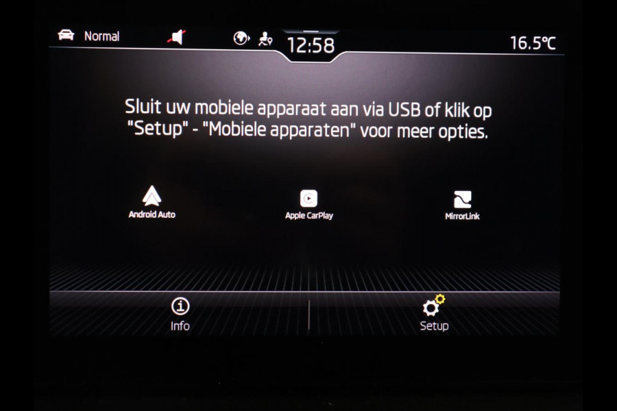 Škoda Kamiq 1.0 TSI Sport | Automaat | Camera | Carplay | Virtual Cockpit | Sportstoelen | Climate control | Full LED | Cruise control | Getint glas | Bluetooth