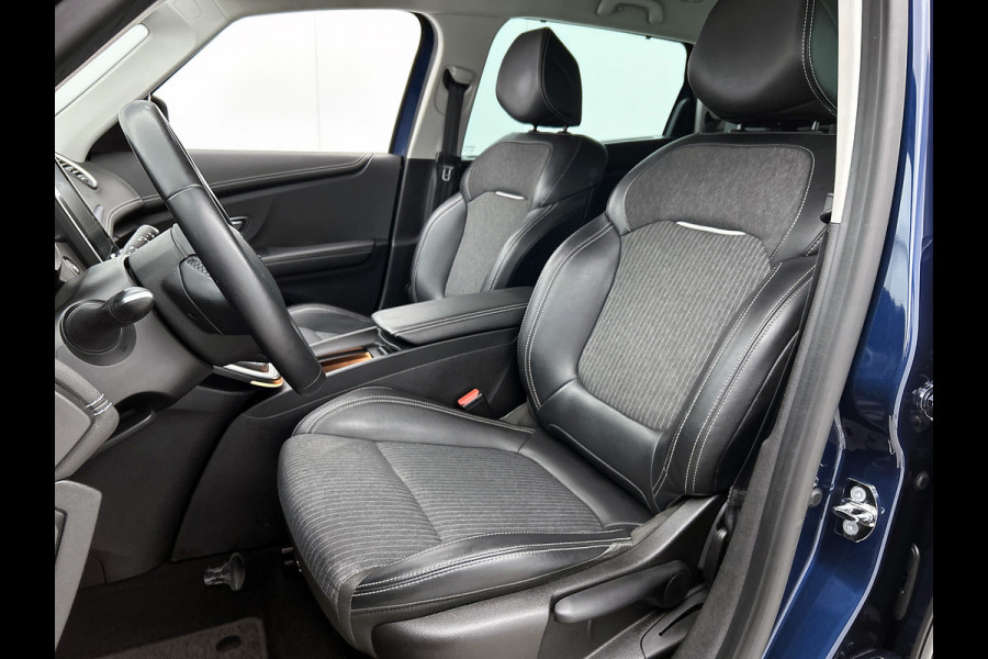 Renault Grand Scénic 1.3 TCe 141pk Techno 7Pers. / Trekhaak / Airco-ecc./ Navigatie / Pdc. / Apk nieuw