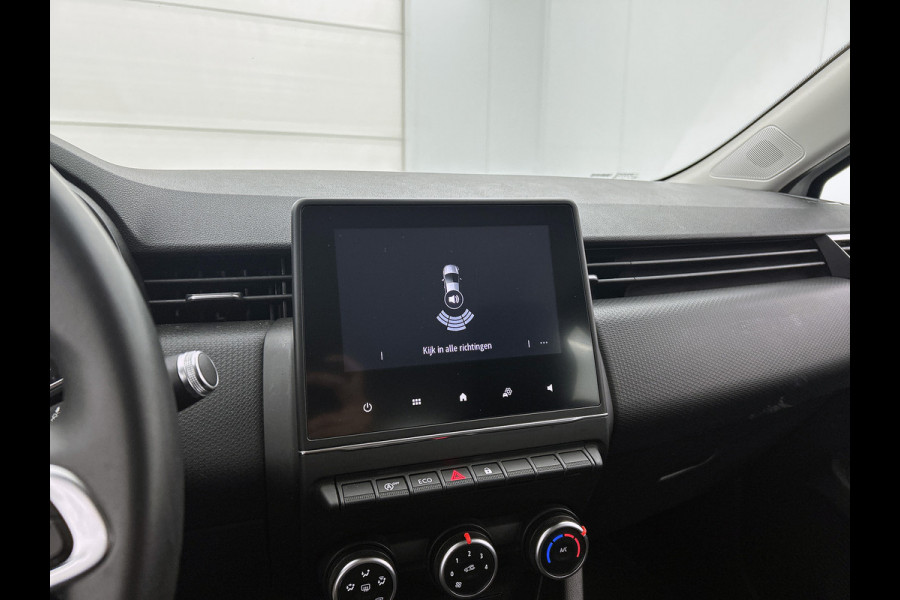 Renault Clio 1.0 TCe Zen / 6 Versn. / 5Drs. / Pdc./ Airco / Navigatie / Radio multimedia / Apk 04-2027