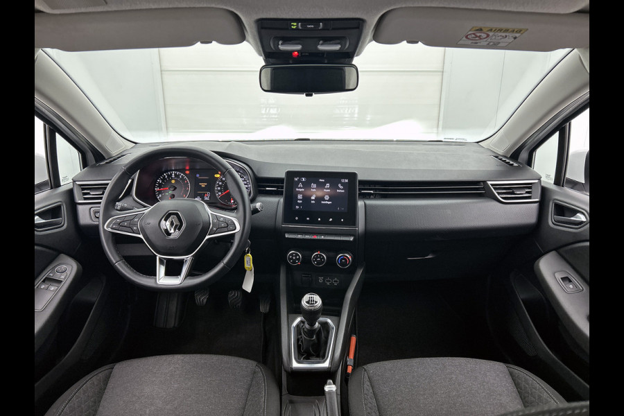 Renault Clio 1.0 TCe Zen / 6 Versn. / 5Drs. / Pdc./ Airco / Navigatie / Radio multimedia / Apk 04-2027