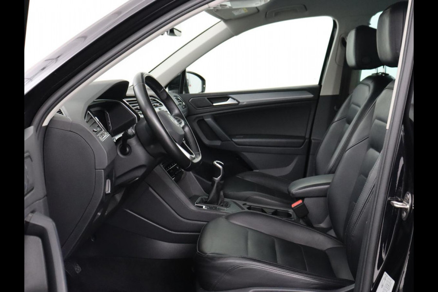 Volkswagen Tiguan 1.5 TSI Life Business | Leder | Stoelverwarming | Keyless | Carplay | Adaptive cruise | Navigatie | Parkeerhulp | Full LED | Stuurverwarming | Virtual Cockpit | Climate control | DAB | Bluetooth