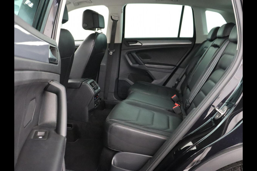 Volkswagen Tiguan 1.5 TSI Life Business | Leder | Stoelverwarming | Keyless | Carplay | Adaptive cruise | Navigatie | Parkeerhulp | Full LED | Stuurverwarming | Virtual Cockpit | Climate control | DAB | Bluetooth