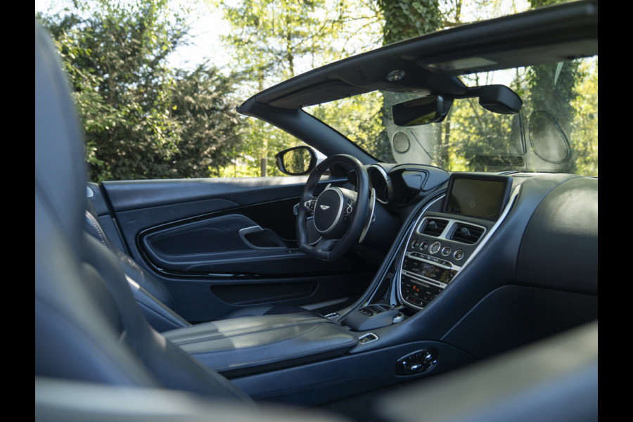 Aston Martin DBS Volante 5.2 V12 Superleggera | Carbon Pack | Sports Plus Seats