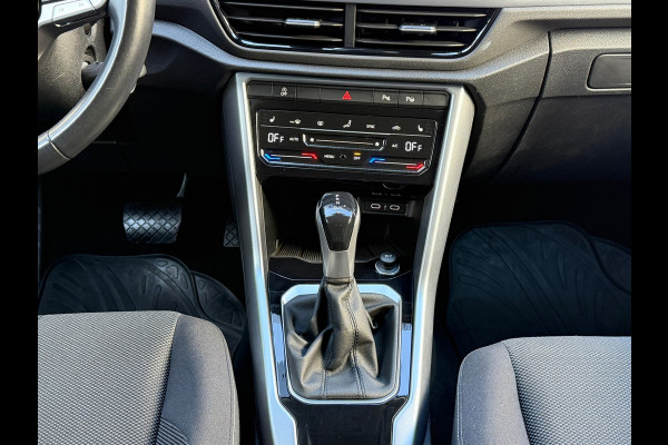 Volkswagen T-Roc 1.5 TSI Life 150 Pk | Navi-Carplay | Clima | Camera | Cruise | 16".