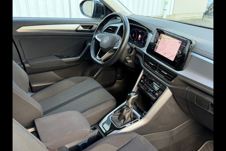 Volkswagen T-Roc 1.5 TSI Life 150 Pk | Navi-Carplay | Clima | Camera | Cruise | 16".