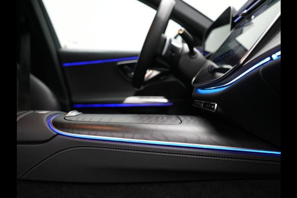 Mercedes-Benz E-Klasse Estate 300 e AMG Line PHEV 313pk Dealer O.H. | Trekhaak Af Fabriek | Adaptive Cruise | 360 Camera | Digital Light | Alcantara Sportstoelen Memory & Verwarmd | Sfeerverlichting | Keyless | Blis | Navigatie | DAB | Plug In Hybrid |