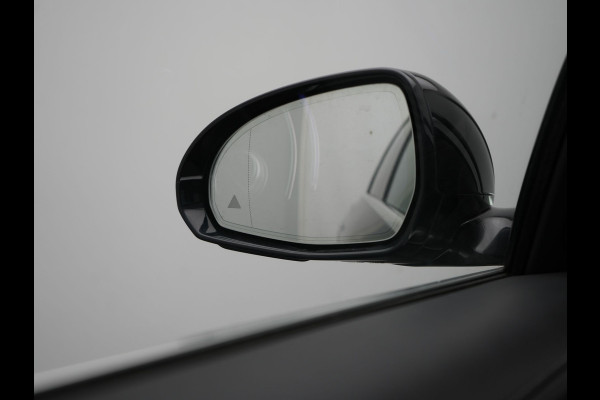 Mercedes-Benz E-Klasse Estate 300 e AMG Line PHEV 313pk Dealer O.H. | Trekhaak Af Fabriek | Adaptive Cruise | 360 Camera | Digital Light | Alcantara Sportstoelen Memory & Verwarmd | Sfeerverlichting | Keyless | Blis | Navigatie | DAB | Plug In Hybrid |