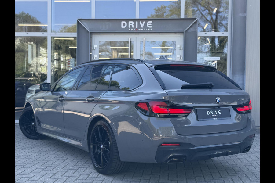 BMW 5 Serie Touring 530e High Ex. M-Sport |CoPilot|Laser|H/K|HUD|Integral Active Steering|