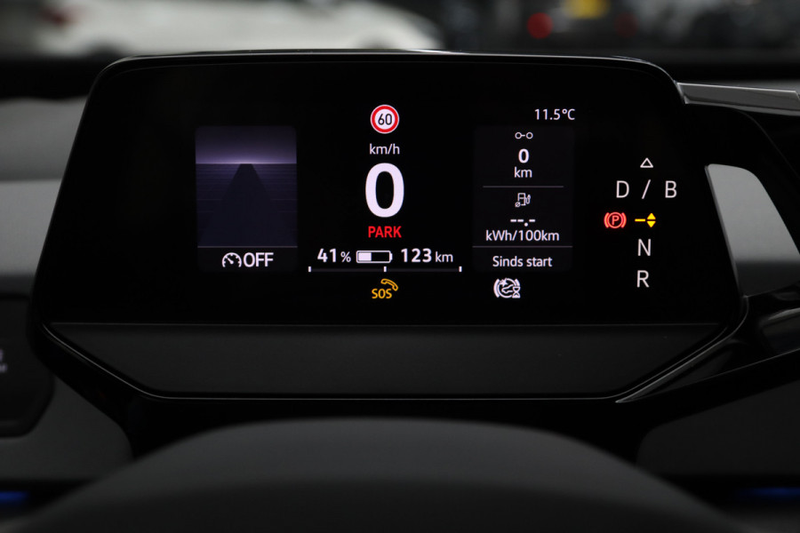Volkswagen ID.3 Life 58 kWh 204 PK, Stoelverwarming, Stuurverwarming, Adap. Cruise Control