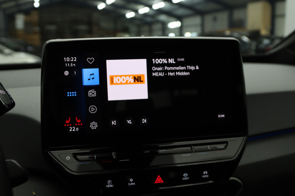 Volkswagen ID.3 Life 58 kWh 204 PK, Stoelverwarming, Stuurverwarming, Adap. Cruise Control