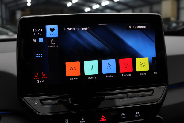 Volkswagen ID.3 Life 58 kWh 204 PK, Stoelverwarming, Stuurverwarming, Adap. Cruise Control