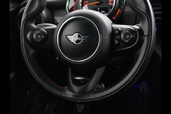 MINI Cooper 1.5 Cooper | Harman/Kardon | Carplay | Sportstoelen | Full LED | Navigatie | Climate control | Park Assist | Cruise control | Getint glas