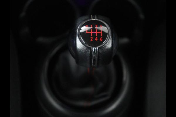 MINI Cooper 1.5 Cooper | Harman/Kardon | Carplay | Sportstoelen | Full LED | Navigatie | Climate control | Park Assist | Cruise control | Getint glas