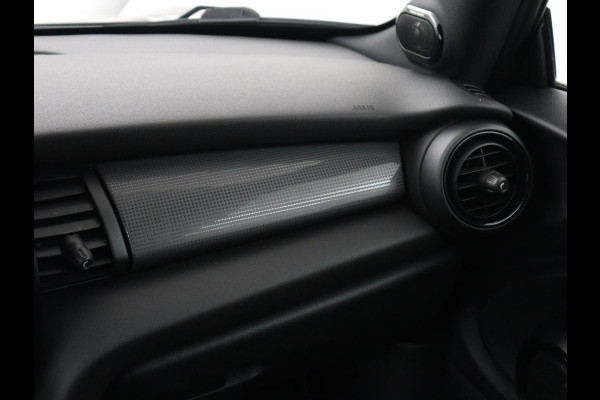 MINI Cooper 1.5 Cooper | Harman/Kardon | Carplay | Sportstoelen | Full LED | Navigatie | Climate control | Park Assist | Cruise control | Getint glas