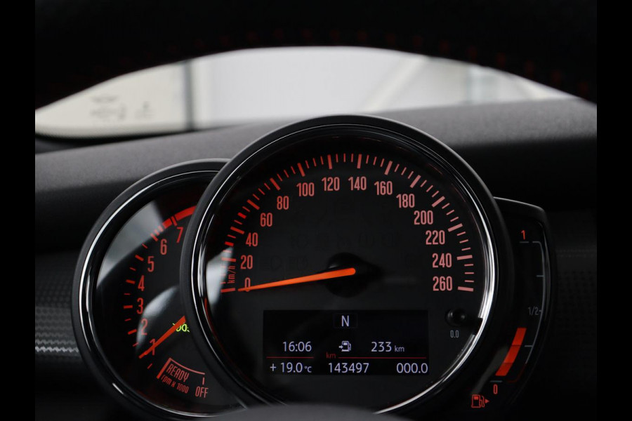 MINI Cooper 1.5 Cooper | Harman/Kardon | Carplay | Sportstoelen | Full LED | Navigatie | Climate control | Park Assist | Cruise control | Getint glas
