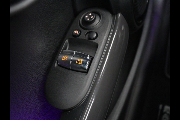 MINI Cooper 1.5 Cooper | Harman/Kardon | Carplay | Sportstoelen | Full LED | Navigatie | Climate control | Park Assist | Cruise control | Getint glas