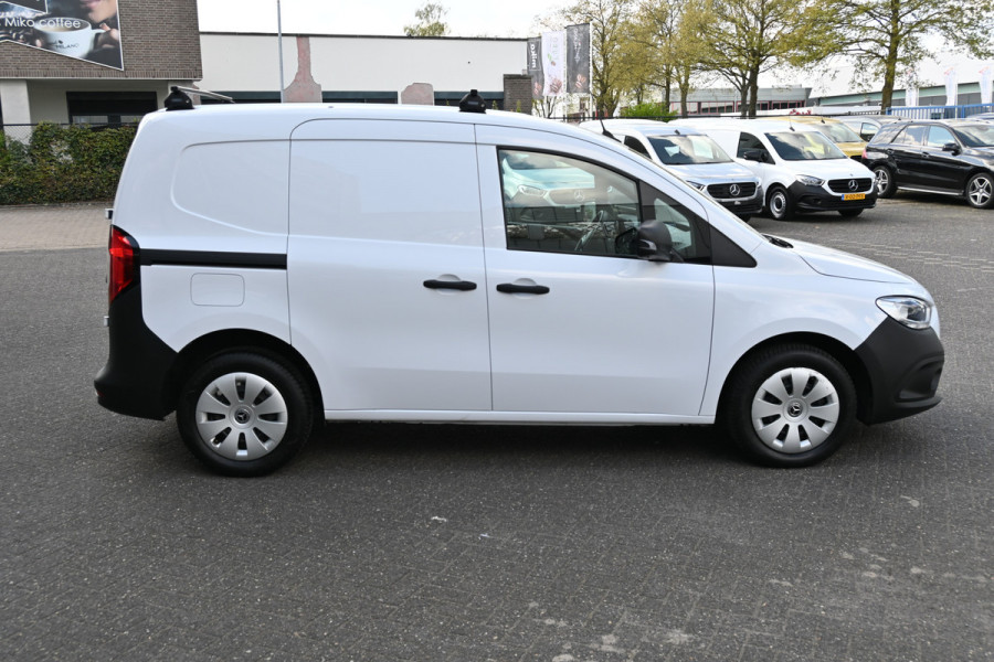 Mercedes-Benz Citan 110 CDI L1 Base MBUX met camera, Smartphone integratie, Etc.