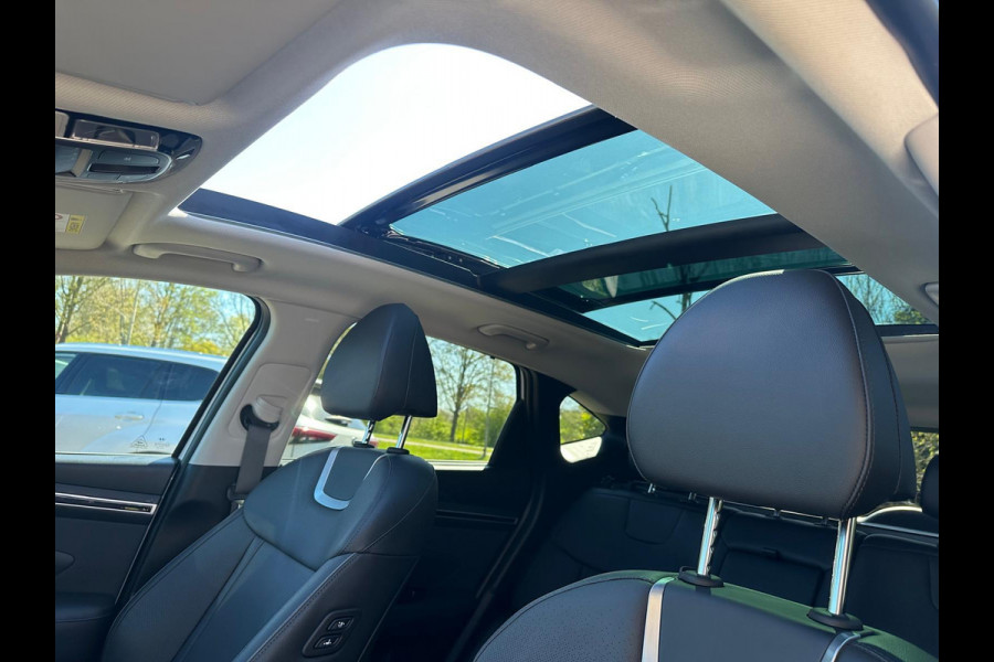Hyundai Tucson 1.6 T-GDI PHEV Premium Sky 4WD | Panoramadak | Dealer onderhouden | Leder | Achteruitrijcamera | Elek. klep | Stoelverwarming voor & achter