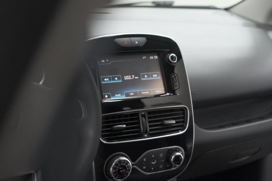 Renault Clio TCe 90 Zen | Navigatie | Parkeersensoren | Climate Control