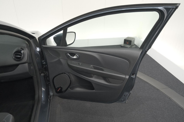 Renault Clio TCe 90 Zen | Navigatie | Parkeersensoren | Climate Control