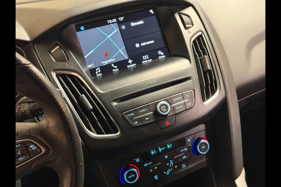 Ford FOCUS Wagon 1.0 ST-Line | Camera | Parkeersensoren | Led