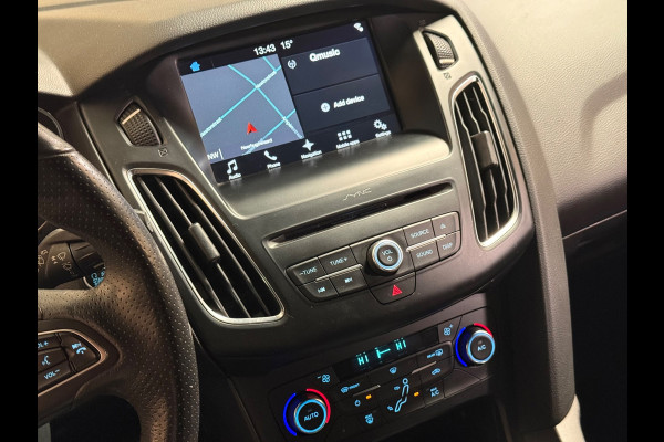 Ford FOCUS Wagon 1.0 ST-Line | Camera | Parkeersensoren | Led