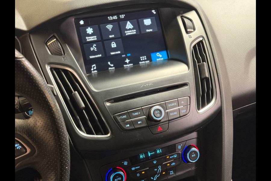 Ford FOCUS Wagon 1.0 ST-Line | Camera | Parkeersensoren | Led