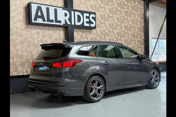 Ford FOCUS Wagon 1.0 ST-Line | Camera | Parkeersensoren | Led