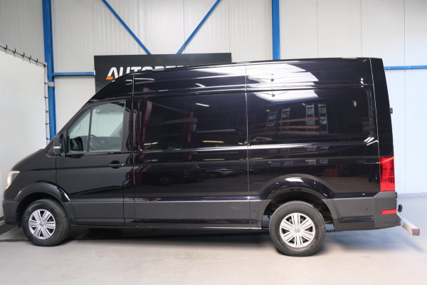 Volkswagen Crafter 35 2.0 TDI L3H3 Highline Automaat - N.A.P. Airco, Cruise, PDC, Navi, Carplay, Camera, Trekhaak.