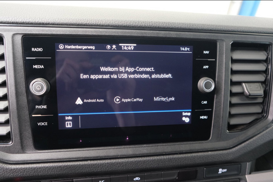 Volkswagen Crafter 35 2.0 TDI L3H3 Highline Automaat - N.A.P. Airco, Cruise, PDC, Navi, Carplay, Camera, Trekhaak.