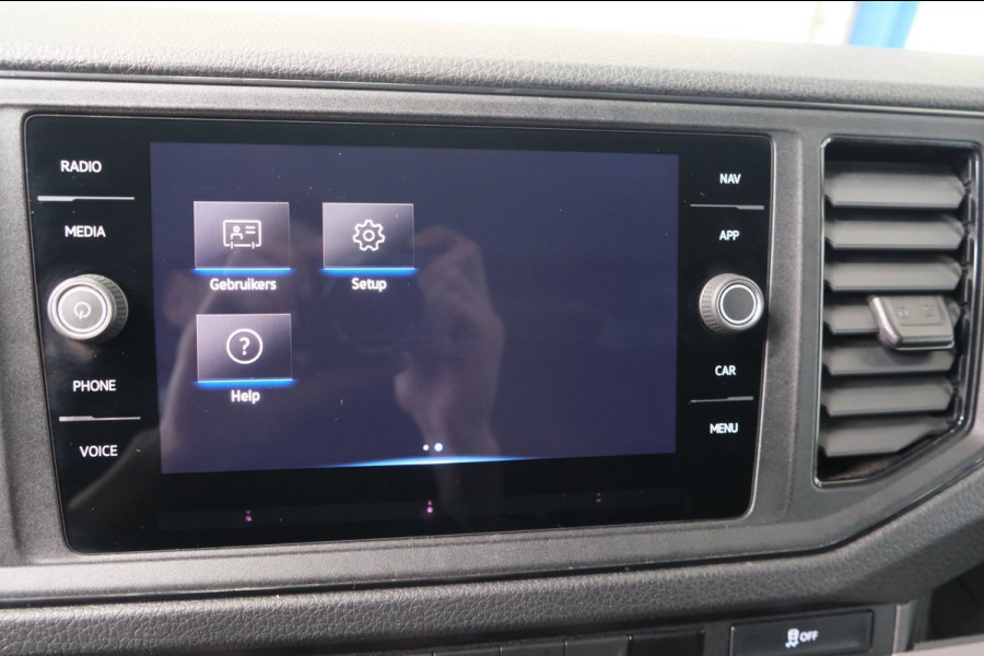 Volkswagen Crafter 35 2.0 TDI L3H3 Highline Automaat - N.A.P. Airco, Cruise, PDC, Navi, Carplay, Camera, Trekhaak.