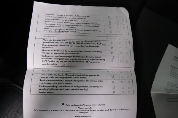 Volkswagen Crafter 35 2.0 TDI L3H3 Highline Automaat - N.A.P. Airco, Cruise, PDC, Navi, Carplay, Camera, Trekhaak.