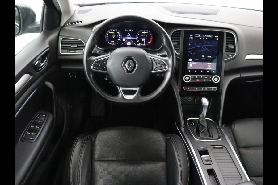 Renault Mégane 1.3 TCe Business Edition One | Leder | Stoelverwarming | Carplay | Keyless | Trekhaak | Navigatie | Full LED | Stuurverwarming | Camera | Digital Cockpit | Cruise control | Climate control