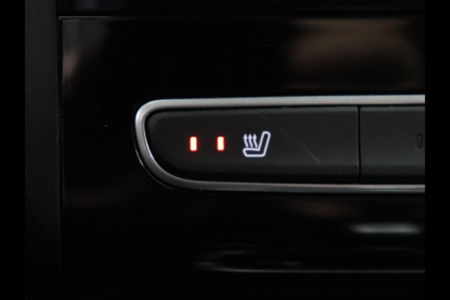 Renault Mégane 1.3 TCe Business Edition One | Leder | Stoelverwarming | Carplay | Keyless | Trekhaak | Navigatie | Full LED | Stuurverwarming | Camera | Digital Cockpit | Cruise control | Climate control