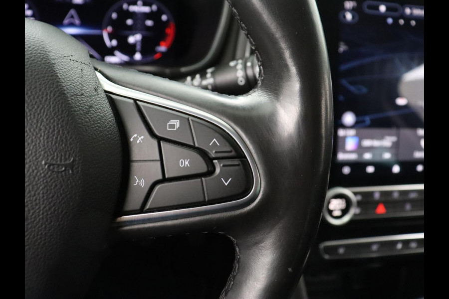 Renault Mégane 1.3 TCe Business Edition One | Leder | Stoelverwarming | Carplay | Keyless | Trekhaak | Navigatie | Full LED | Stuurverwarming | Camera | Digital Cockpit | Cruise control | Climate control