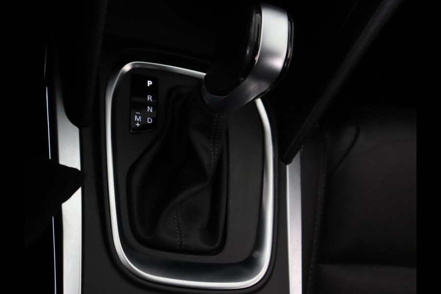 Renault Mégane 1.3 TCe Business Edition One | Leder | Stoelverwarming | Carplay | Keyless | Trekhaak | Navigatie | Full LED | Stuurverwarming | Camera | Digital Cockpit | Cruise control | Climate control