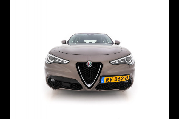 Alfa Romeo Stelvio 2.2d Super Aut. *LEATHER-FABRIC | BI-XENON | DAB+ | NAVI-FULLMAP | COMFORT-SEATS | ECC | CRUISE | PDC | 18"ALU*