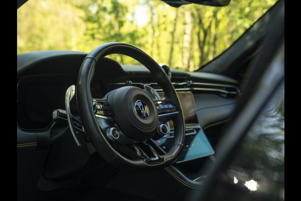 Maserati Grecale Modena 330pk | Luchtvering | Pano-dak | Carbon interieur | Sonus Faber