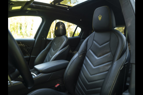 Maserati Grecale Modena 330pk | Luchtvering | Pano-dak | Carbon interieur | Sonus Faber