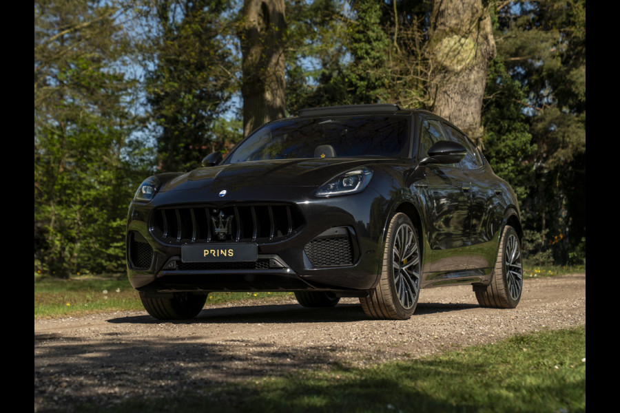 Maserati Grecale Modena 330pk | Luchtvering | Pano-dak | Carbon interieur | Sonus Faber