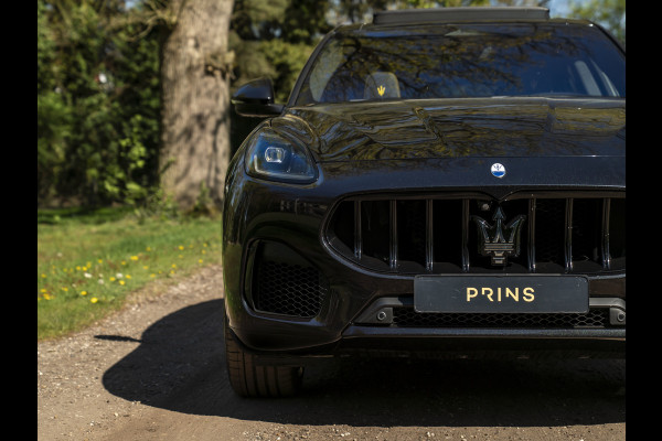 Maserati Grecale Modena 330pk | Luchtvering | Pano-dak | Carbon interieur | Sonus Faber