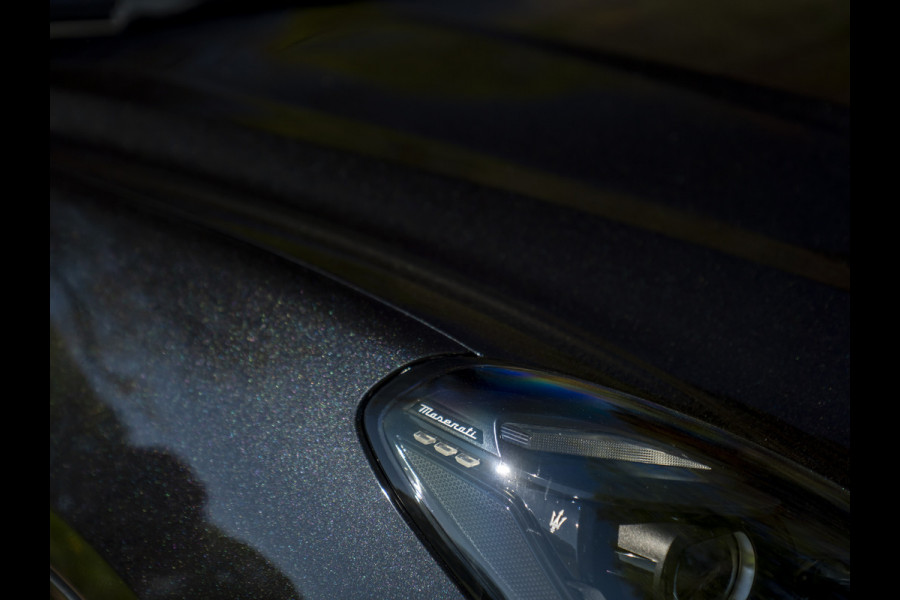 Maserati Grecale Modena 330pk | Luchtvering | Pano-dak | Carbon interieur | Sonus Faber