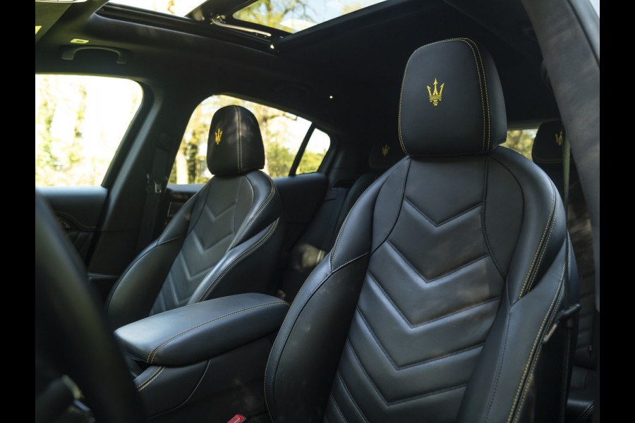 Maserati Grecale Modena 330pk | Luchtvering | Pano-dak | Carbon interieur | Sonus Faber