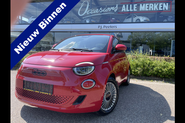 Fiat 500E Red 42 kwh Achteruitrijcamera - Airco - Parkeersensor achter - Navigatiesysteem - Apple carplay - Cruise control - Licht metalen velgen 16 inch - Radio - Ramen elektrisch - Multifunctioneel stuurwiel -  - Draadloze telefoonoplader - Led verlichting - Automaat - Usb aansluiting - Bluetooth