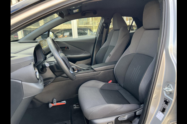 Toyota C-HR 1.8 Hybrid First Edition | Elektrische achterklep, Groot scherm, Parkeersensoren, Dodehoekherkenning, Stuurverwarming