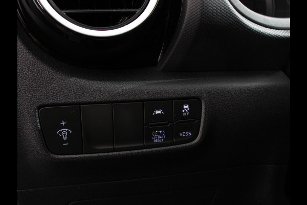 Hyundai Kona 1.6 GDI HEV Comfort Smart Automaat Climate control Cruise control Stoelverwarming Stuurverwarming Camera Parkeersensoren Lichtmetalen velgen Apple Carplay/ Android Auto