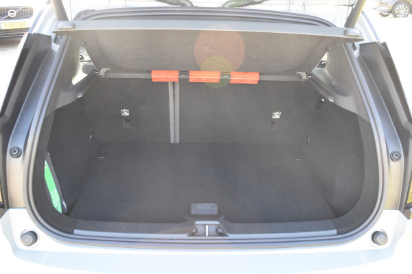 Volvo EX30 Extended Range Ultra 69 kWh | Trekhaak | Woolblend | Panodak | Elektr. Stoel | ACC